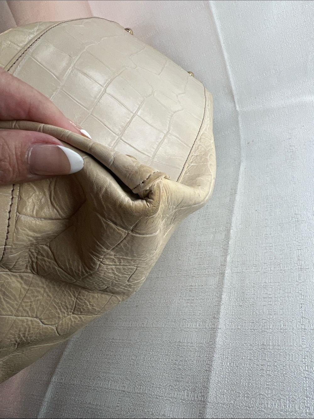 Furla crocodile embossed, beige large tote Giftaway5/19/26 - Picture 4 of 12